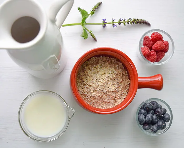 Oats and fruit are healthy sources of carbs