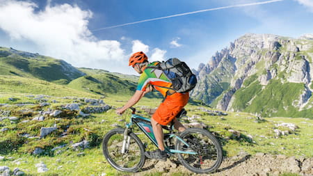 E-mountain bikes v mountain bikes - the pros and cons