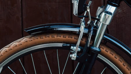 How to fix those squeaky bike brakes....Quickly