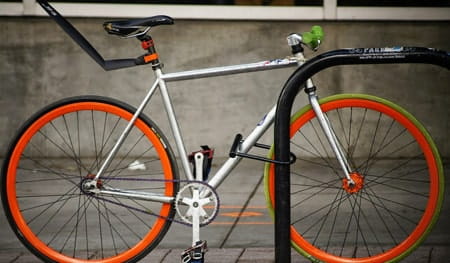 How to lock your bike
