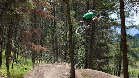 How to master dirt jumping on your bike