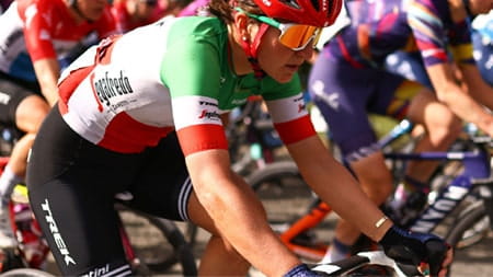 Women cyclists racing