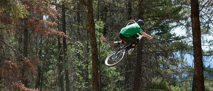 A Guide to Stunt and Dirt Jumping | CycleGuard